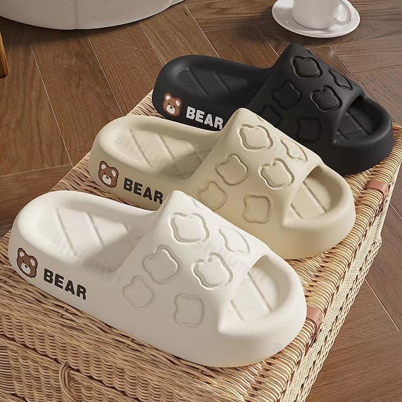 Fashion Women Flat Slippers Summer Cartoon Bear Slippers EVA Bathroom Outdoor Casual Soft Non-slip Beach Slippers Platform Home Sandals