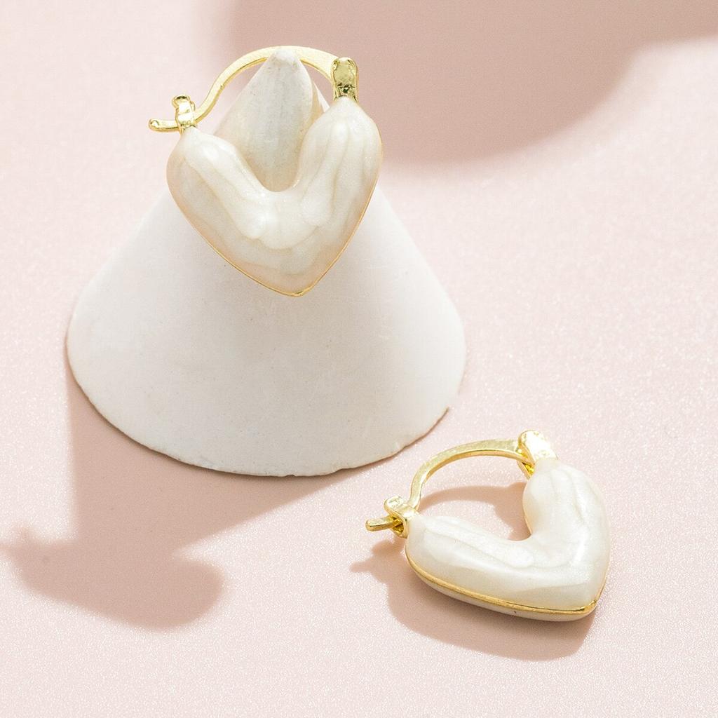 Ingemark Elegant Sweet Love Heart Drop Earrings for Women Korean Fashion Geometric Piercing Earrings Aesthetic Jewelry Gifts