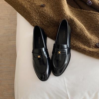 Sapatos clássicos – Mocassins para mulheres