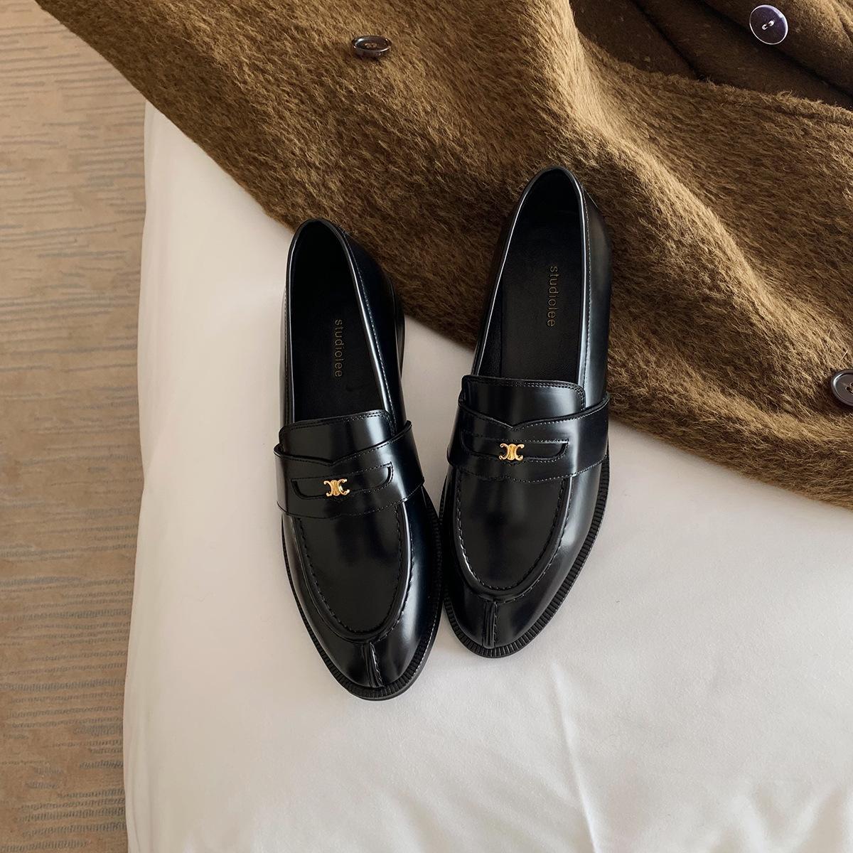 Британский стиль круглый носок маленькая золотая пряжка туфли на шнурках платформа лоферы маленькие кожаные туфли 40 чёрный 3980₽