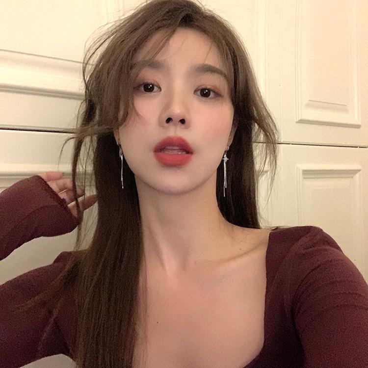 2024 Trendy INS-Style Dark Heart Stud Earrings: Sweet, Niche Design for Female Students