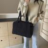 Crossbody shoulder bag women's 2025 new light fashion large capacity commuting leisure simple versatile tote class