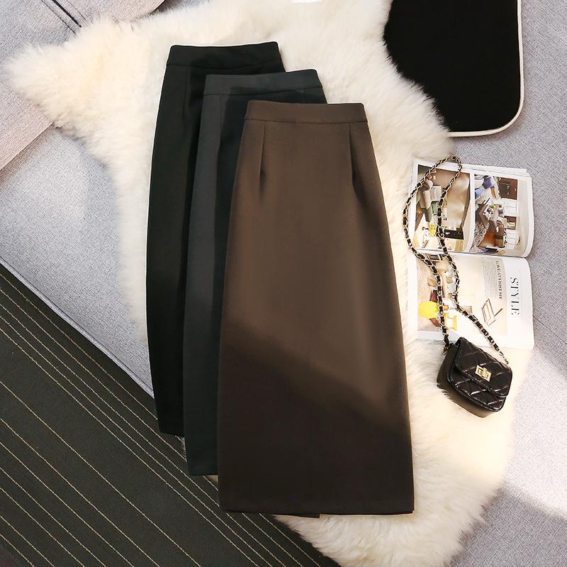 Women's Slimming A-Line Black Wool Mid-Length Skirt - Thickened & High-Waist for 2024 Autumn/Winter.