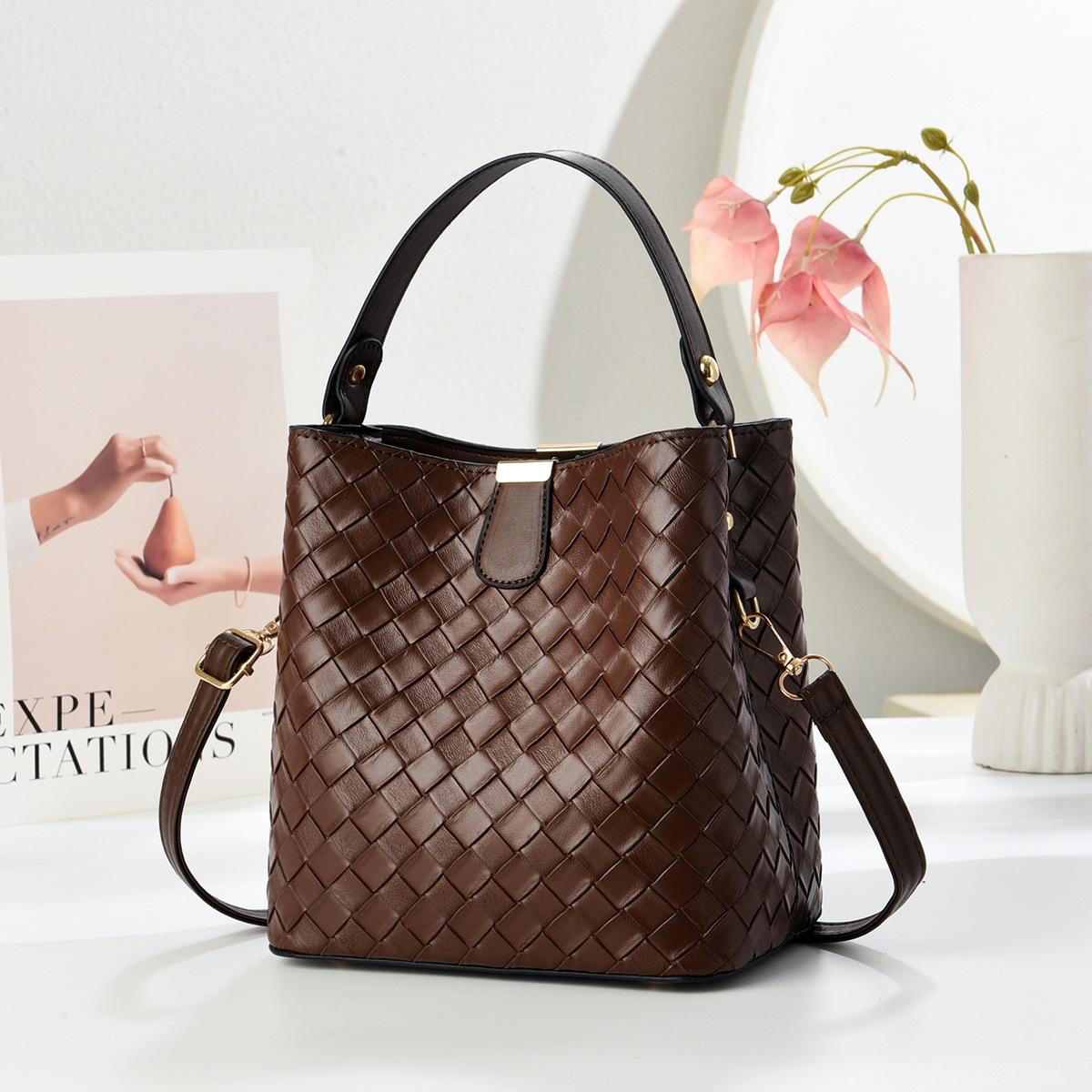 

Temperament Bucket Bag Casual Versatile Handbag Women s Bag Commuter Fashion Shoulder Bag Crossbody Bag 19*13*20 темно-коричневого кольору