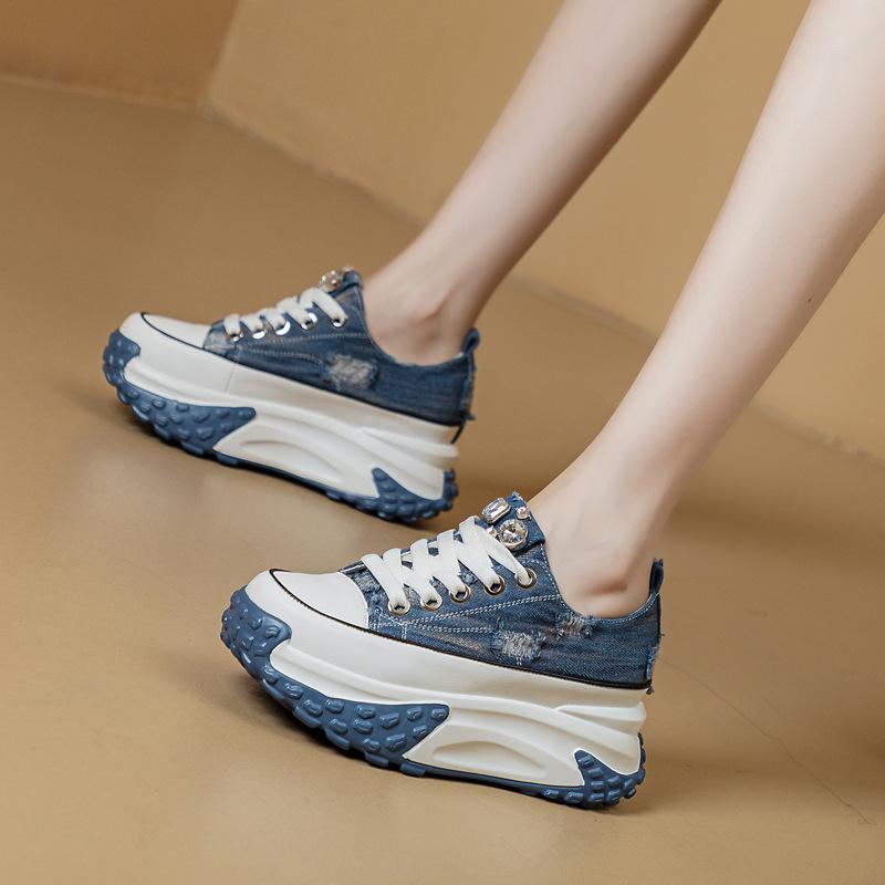 Fashion 2025 New Arrival Women's Leather Vulcanize Shoes with Wedge Heels, Perfect for Sporty and Casual Looks