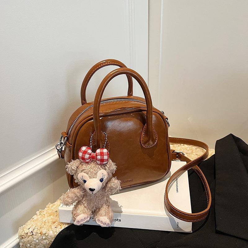 Small bag women's autumn and winter retro new versatile fashion shoulder messenger bag work small bag