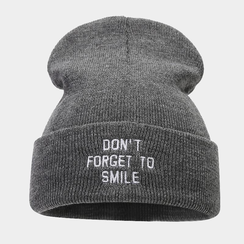 Autumn and winter new personalized letter embroidery knitted hat outdoor warm wool hat niche casual cold hat tide