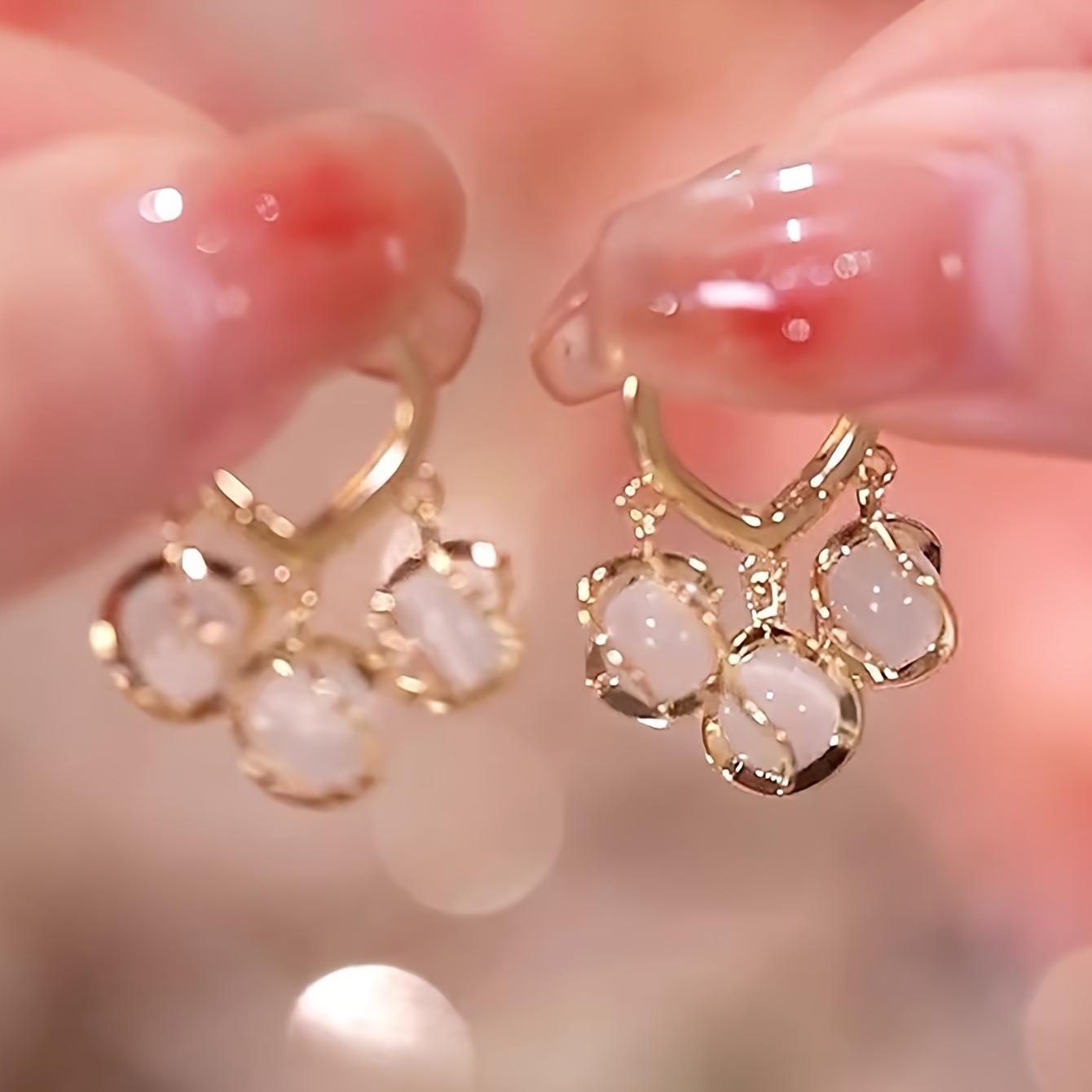 

1 Pair Retro French Pendant Earrings Elegant Glass Pendant Suitable for Daily Party Wear Exquisite Gift Women s Fashion Earrings