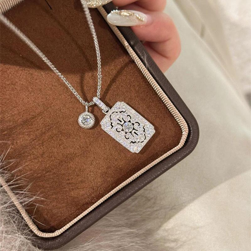 Hollow square pendant necklace light luxury niche antique collarbone chain fashion temperament versatile item decoration
