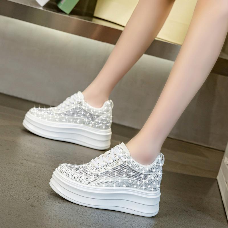 Frühling Sommer Plateau Sneaker Damen Komfort Versteckter Absatz 3cm Atmungsaktives Plateau 6cm Modische Schuhe Schwarz Weiß