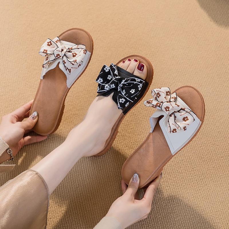 2025 new summer women's slippers first layer cowhide outer wear sandals home casual height increase beef tendon flat soft sole sandals
