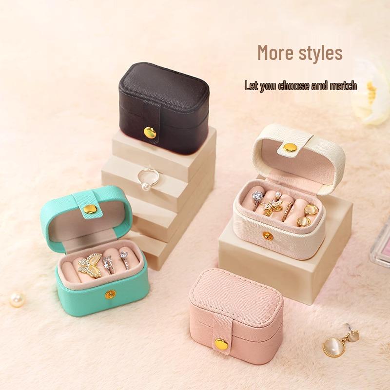 

Портативный органайзер для нишевых украшений для серег, ожерелий и колец Small Leather Box