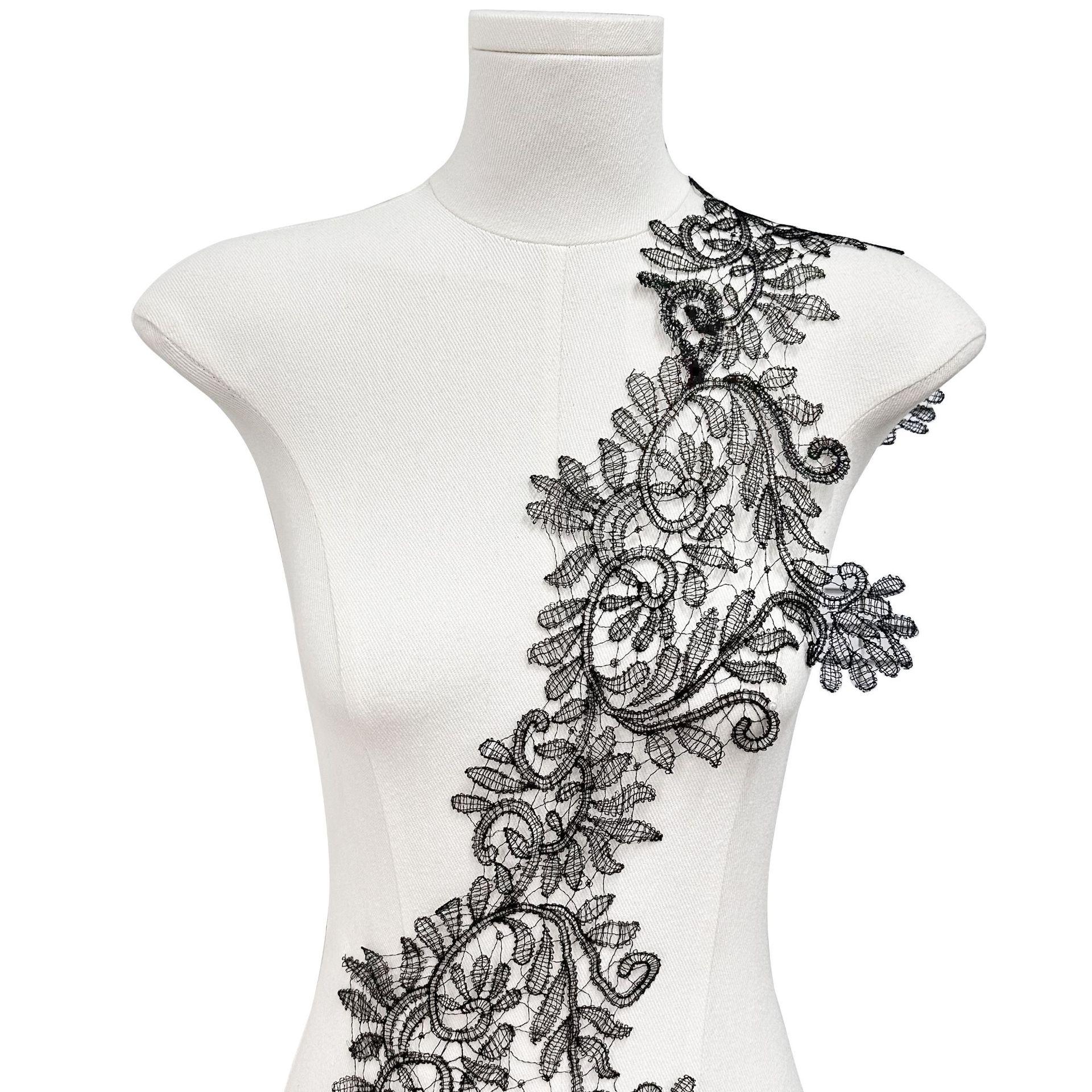 

Молочный шелк Черная вышивка Водорастворимая штрих-код Одежда Детская одежда Женская одежда Кружевные аксессуары для DIY 7474 black barcode one code