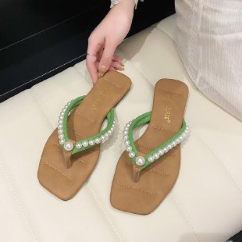 Flat-bottomed flip-flops women's summer new square head pinch foot fashion pearl beach cool slippers