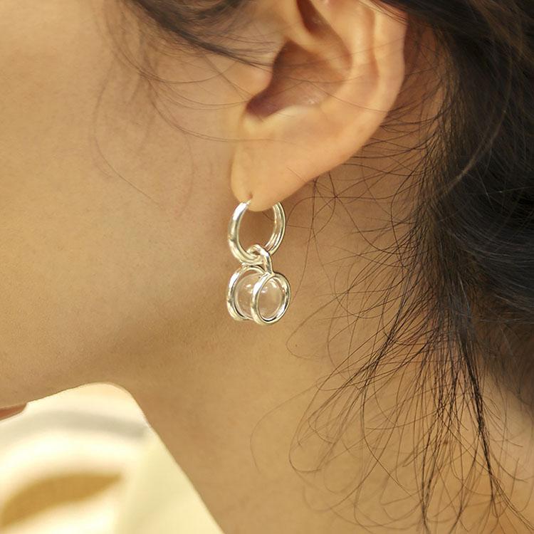 Ound Stem Stone Hoop Earring-M