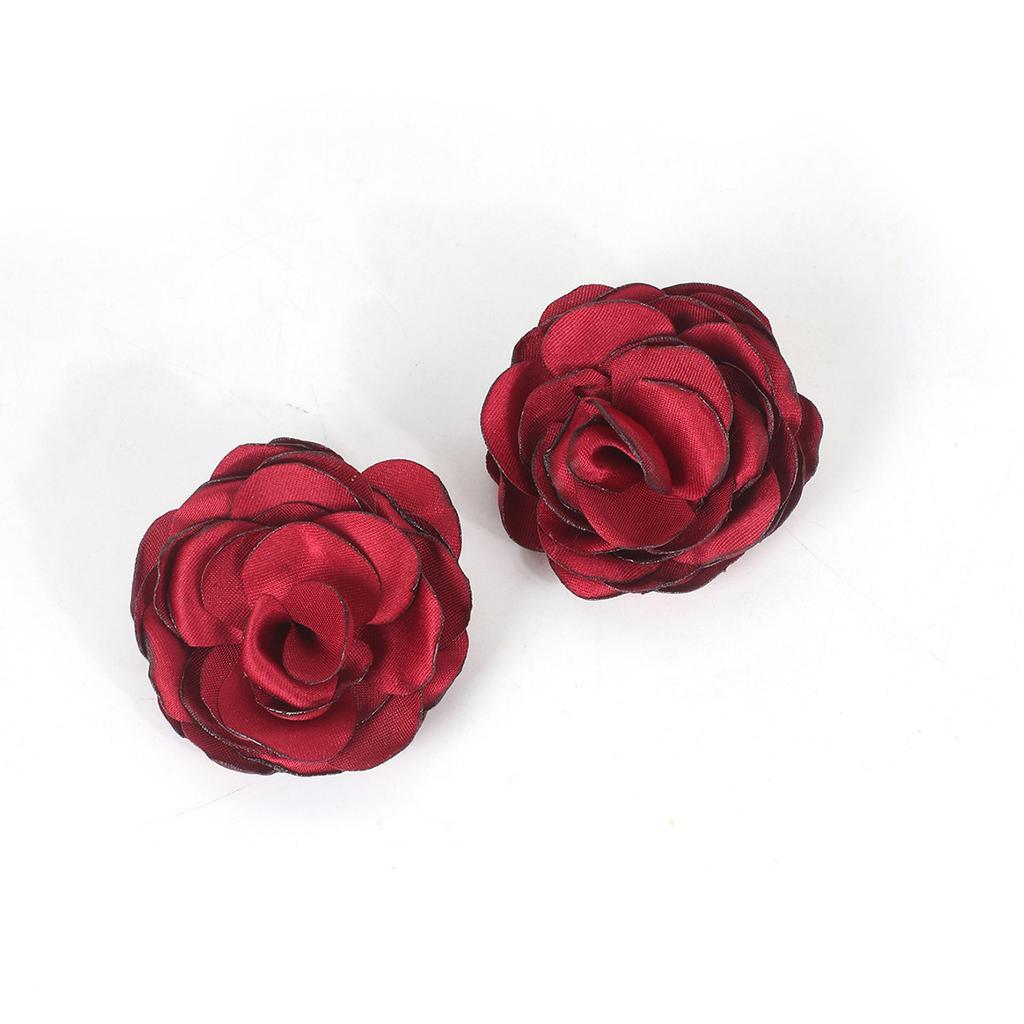 Fashion temperament versatile rose earrings, niche personality design sense retro flower earrings