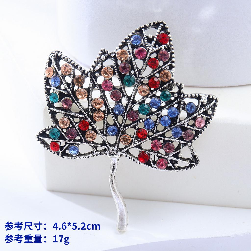 Vintage Fashion Brooch Niche High-End Sense Rhinestone Personalized Alloy Crown Corsage Bow Pin Accessories
