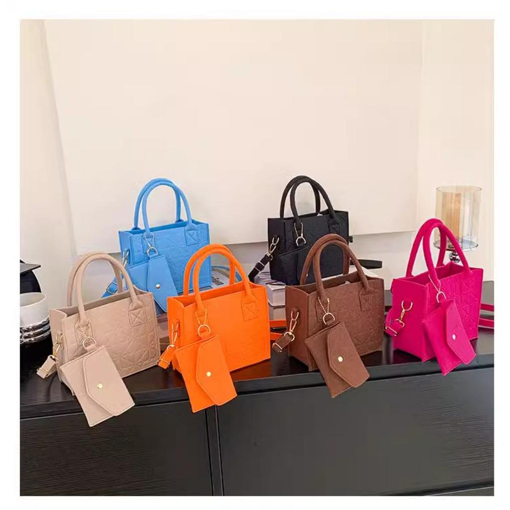 Piccola Borsa a Mano con Texture di Nicchia, Semplice e Versatile, Feltro alla Moda, Monospalla a Tracolla, Borsa da Mamma, Set di Due Pezzi
