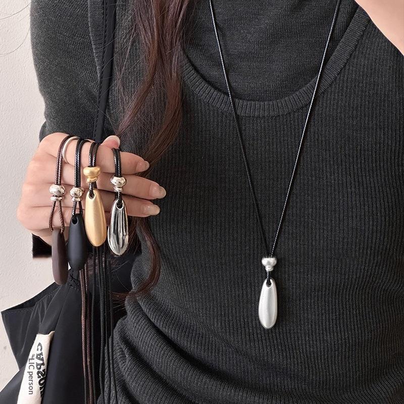 Minimalist Water Drop Pendant Leather Rope Frosted Polished Necklace Long Sweater Chain Jewelry Decorative Accessories Gift