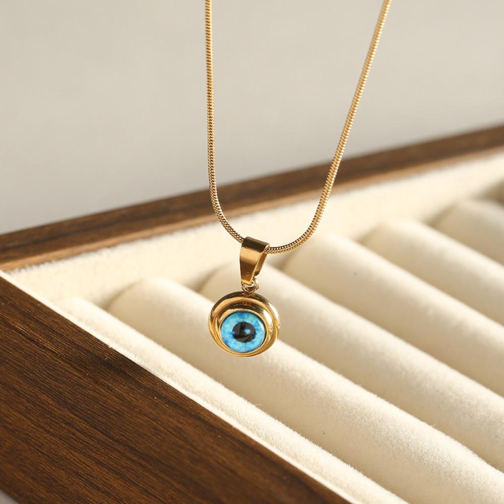 Titanium Steel Gold Delicate Collarbone Chain Men Stylish Light Luxury Necklace