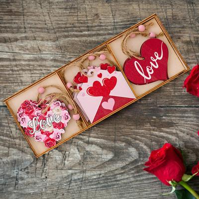 9 Pieces Valentine's Day Wooden Hanging Ornaments Signs Pendants Figures Decorations