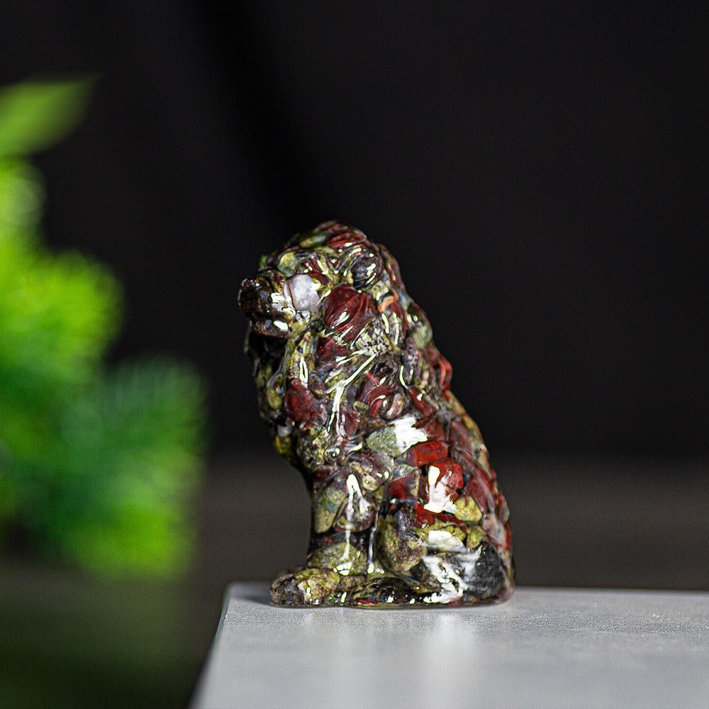 Löwenfigur aus Kunstharz und Kristall für die Dekoration von Zuhause oder Büro, gefertigt aus natürlichem Wasserkristall