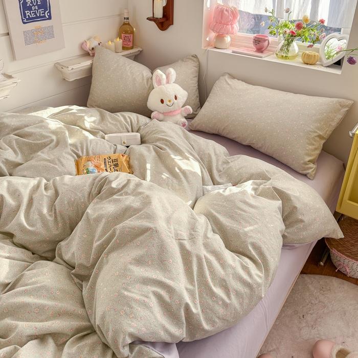 Soft Cartoon Print Bedding Set Cute Quilt Cover And Sheet For Student Dormitory Comfortable Four Piece Or Three Piece Set