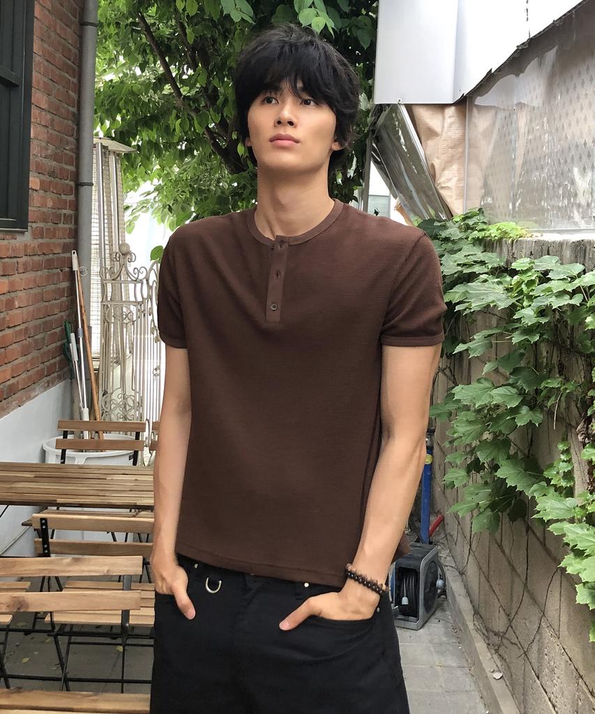 Dei Semi-Crop Henley Neck Waffle Short Sleeve T-Shirt_4 Color
