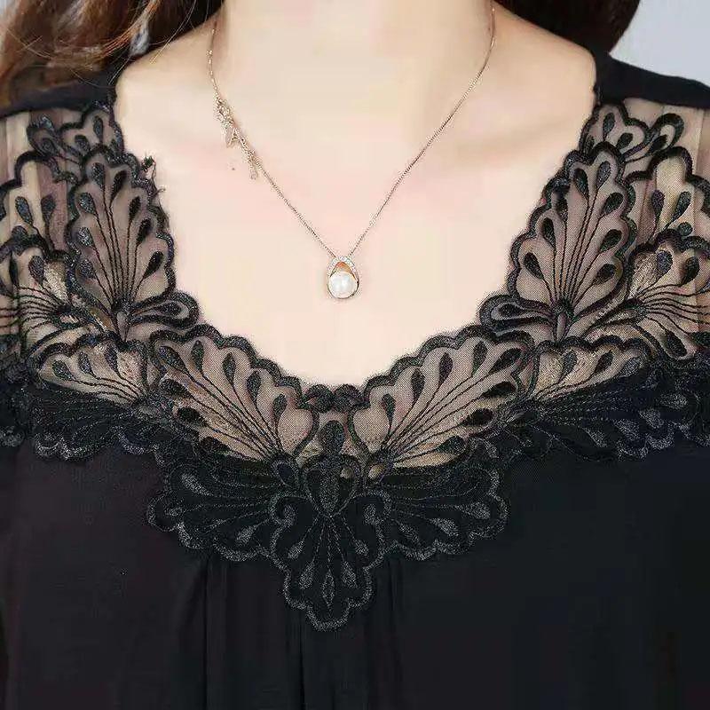 Oversize Vest Women Undershirt Sleeveless Vintage Loose Lace Skeleton Vest Casual V-Neck Suspenders Vest Shawl