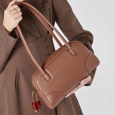 Medium Old Bag Women's Niche Design Handbag Large Capacity Cowhide One Shoulder Underarm Bag Cowhide Commuter Bowling Bag