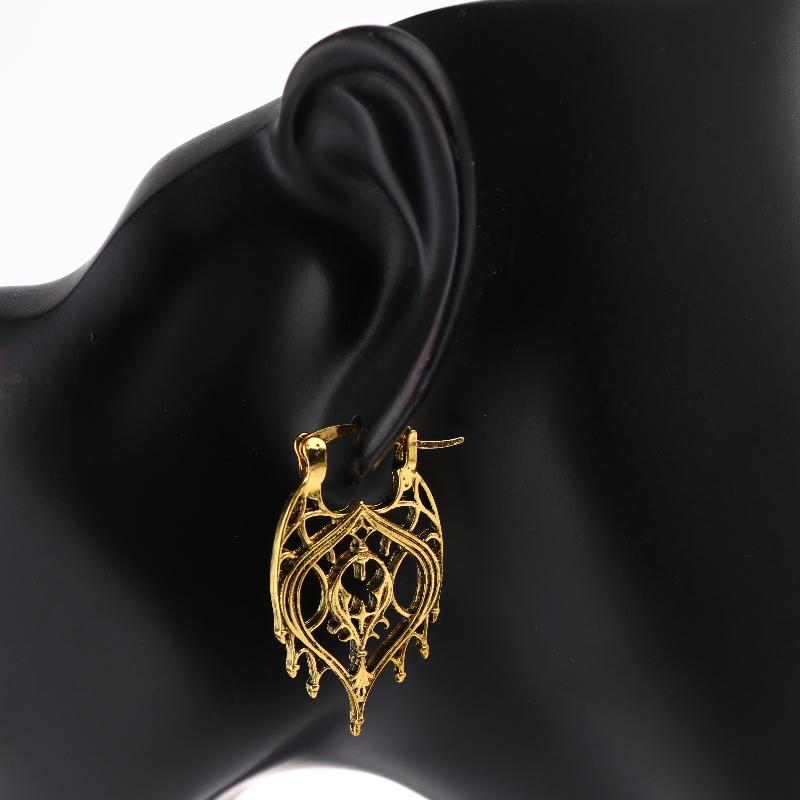 Retro National Style Metal Hollow Pendant Earrings For Women Bohemian Carved Earrings Wedding Party Jewelry Gift