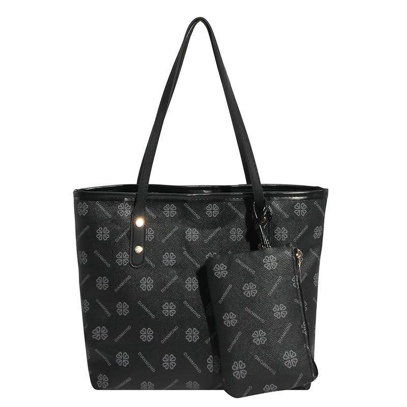 

Casual fashion sense retro printed big bag women s new commuter large capacity shoulder bag fashionable portable чёрный