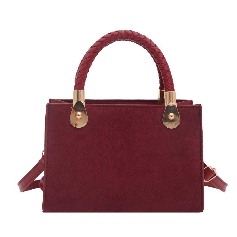 

High-value texture hand-held small square bag women s bag The season s new light luxury foreign shoulder bag commuter crossbody bag красный