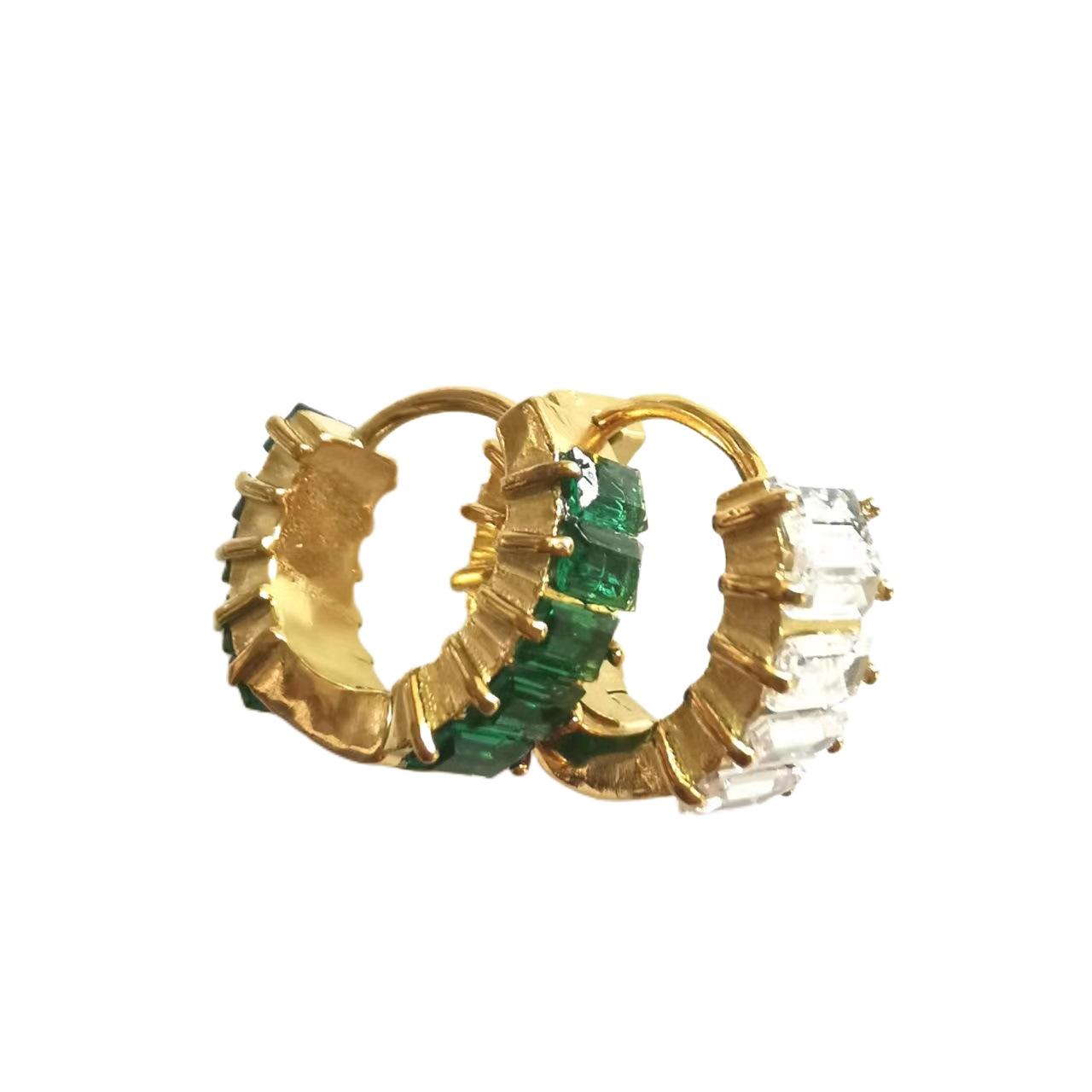 

Серьги из нержавеющей стали. Европейские прямоугольные серьги с цирконом. Женские трендовые индивидуальные золотые модные серьги.