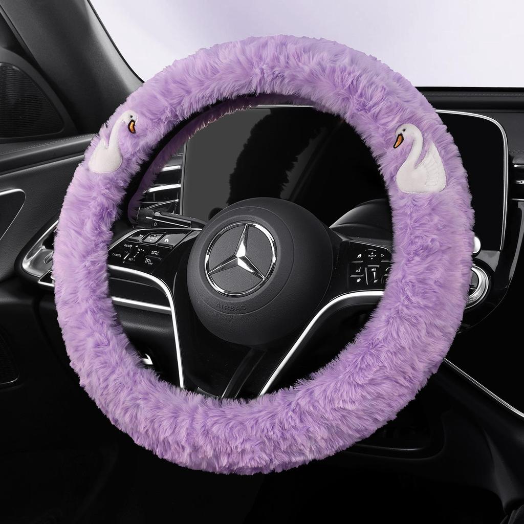 Winter Warm Plush Steering Wheel Cover - Non-slip, Anti-freeze, Universal Hand Warmer for Cars.