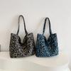 Bolso de hombro de lona con estampado de leopardo  cremallera de gran capacidad  moda versátil  bolso de hombro suave y sencillo  alta calidad