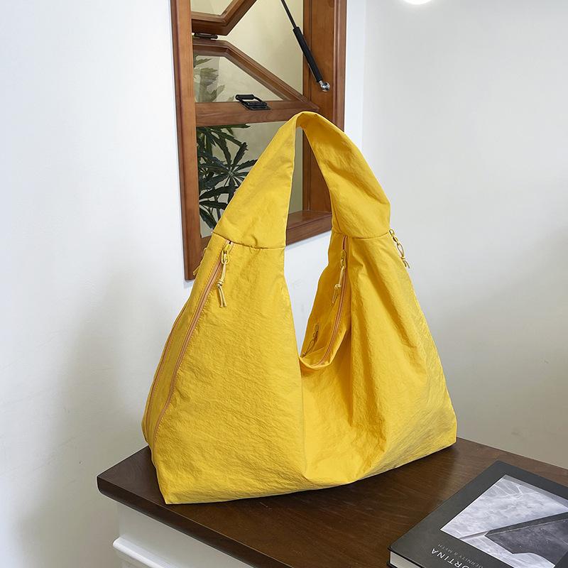 Summer New Foreign Style Texture Simple Large-capacity Bag 2025 Fashion Trend Personalized Women's Shoulder Tote Bag