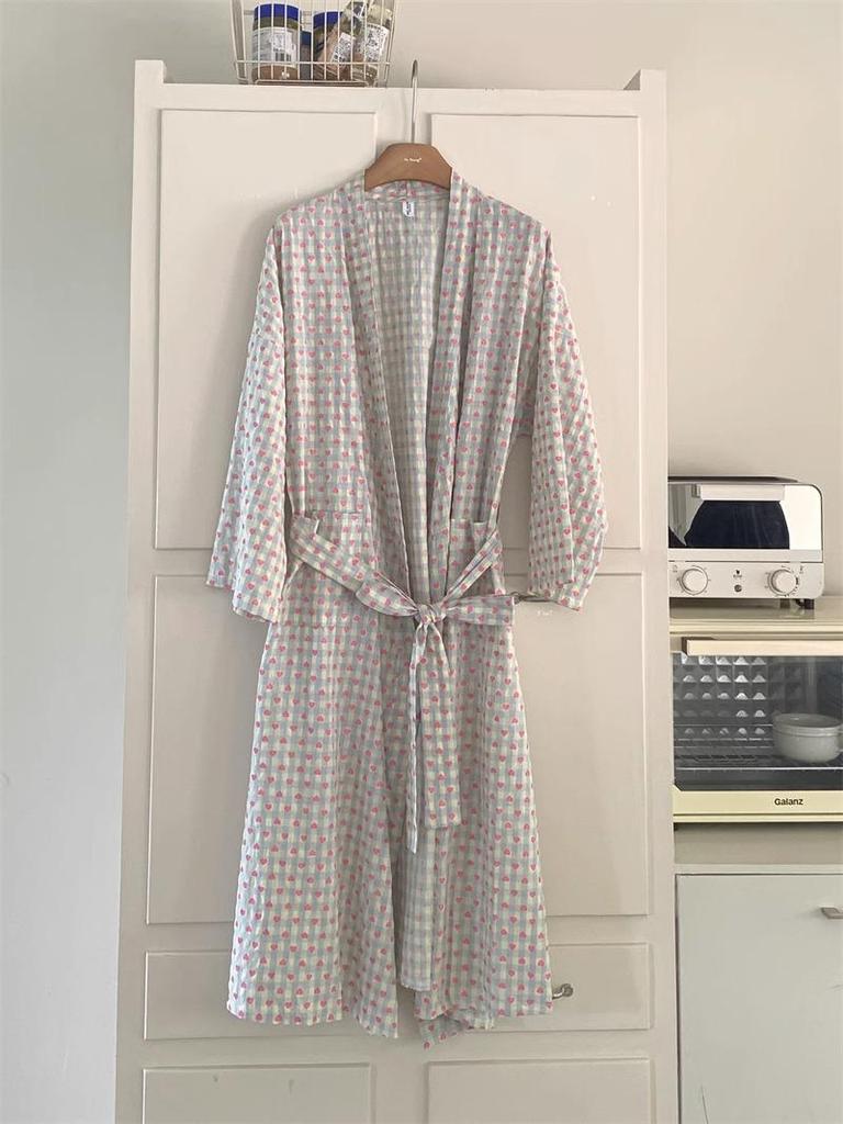 Heart Plaid Loose Mid-Length Pajamas Bathrobe - Cozy, Casual Homewear for Autumn and Spring