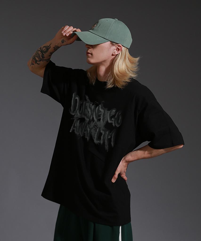 LIKE THE MOST Away Ltm Round Over T-Shirt_Black