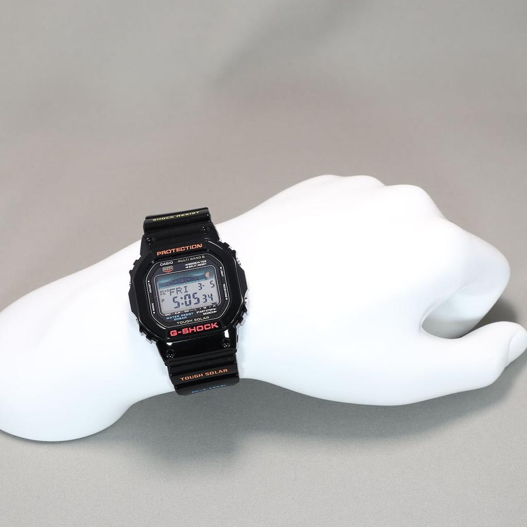 CASIO G-SHOCK G-LIDE GWX-5600-1JF Solárne rádiom riadené pánske hodinky
