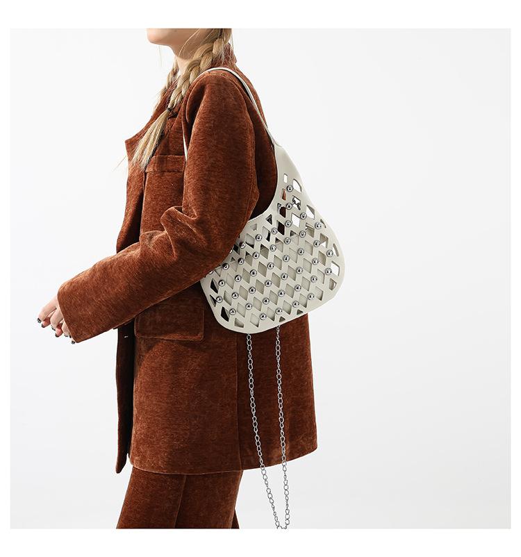Hollow Underarm Bag for Women with Niche Design 2024 New Hollowed Out Sky Star Commuting Fashionable Rivet Single Shoulder Crossbody Bag