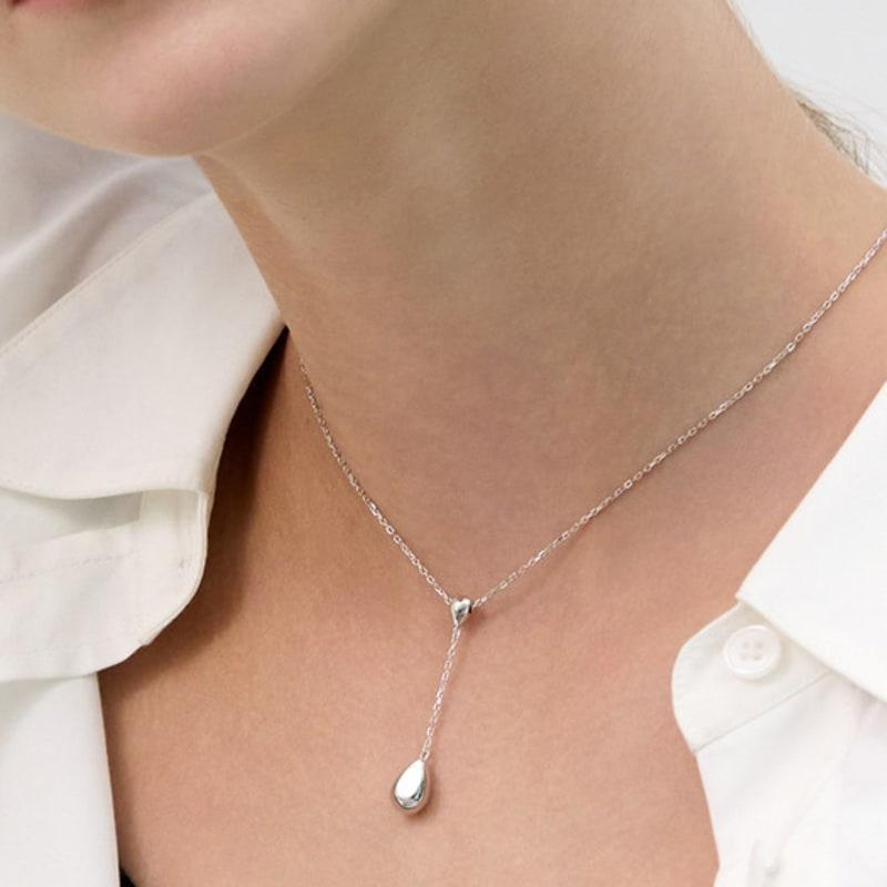 

hyeres-lor Champagne Moon Dew Drop Silver (W) Darling Necklace HL2N59243W9500 single type