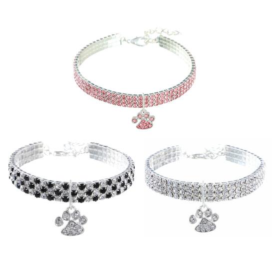 Obojek pro štěně s kostěným přívěskem s lesklým kamínkovým módním náhrdelníkem s koťátkem