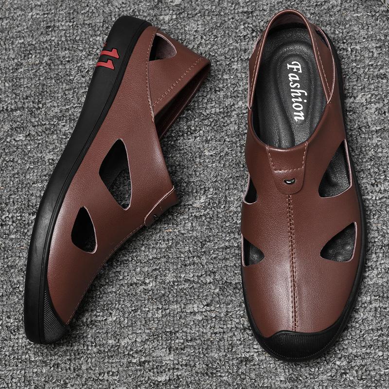 New 2024 Summer Genuine Leather Mens Casual Beach Designer Luxury Business Formal Driving Shoes for Men Fashion Sandals Slippers