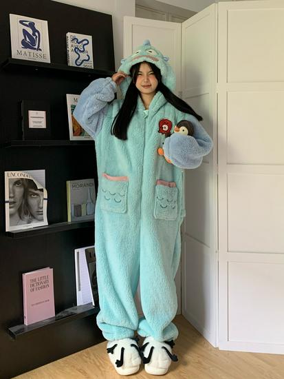 

Женская милая мультяшная пижама-комбинезон из кораллового флиса и плюшевый халат - Коллекция Осень/Зима 2025 L