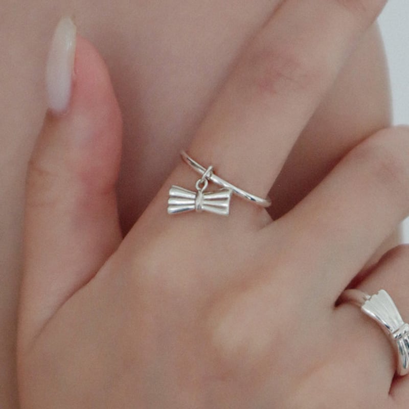 OudStudio Bow Charm Ring