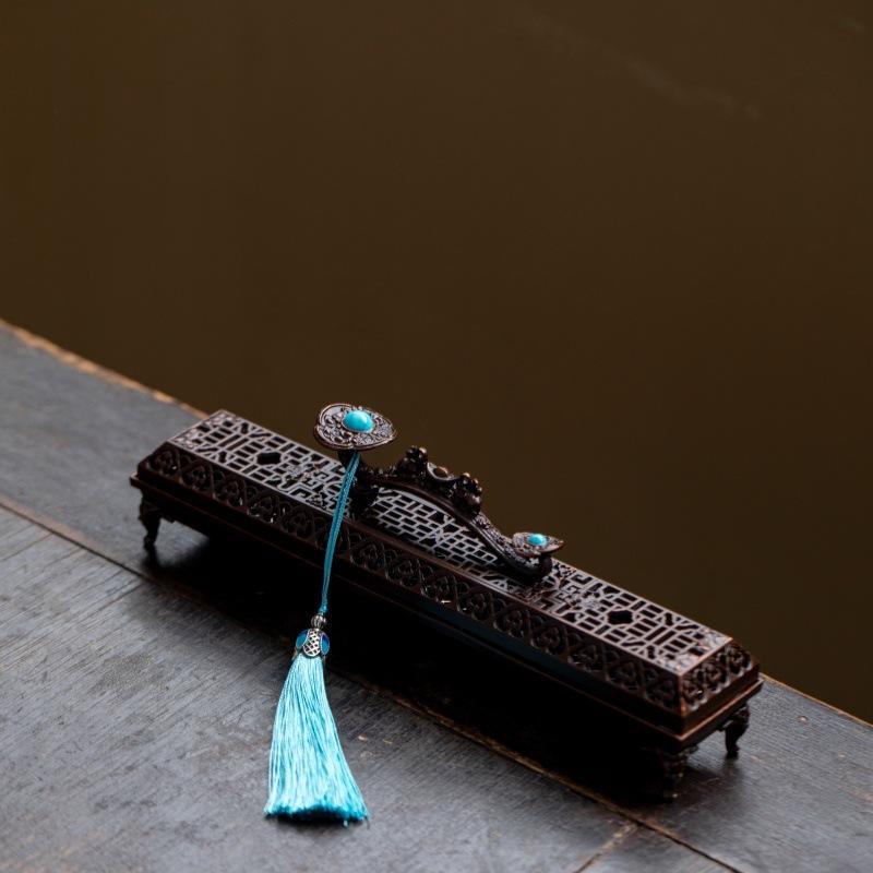 

Ruyi Alloy Horizontal Incense Burner for Stick Incense Agarwood Aromatherapy Meditation Zen Home Decor