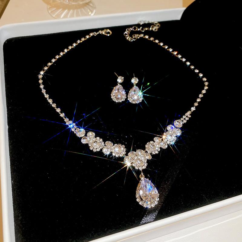 Water Drop Diamond Stud Earrings Necklace Light Luxury Fashion Pendant Collarbone Chain Internet Celebrity High Sense Jewelry Women