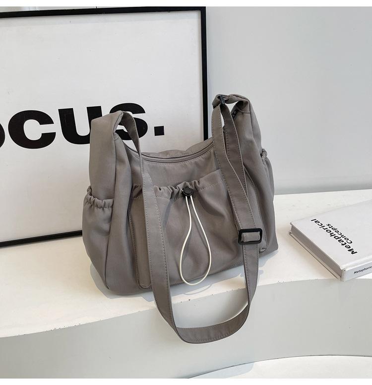 Trendy Solid Color Large Capacity Women's Bag 2025 New Fashion Shoulder Bag High Sense Casual Versatile Tote Bag
