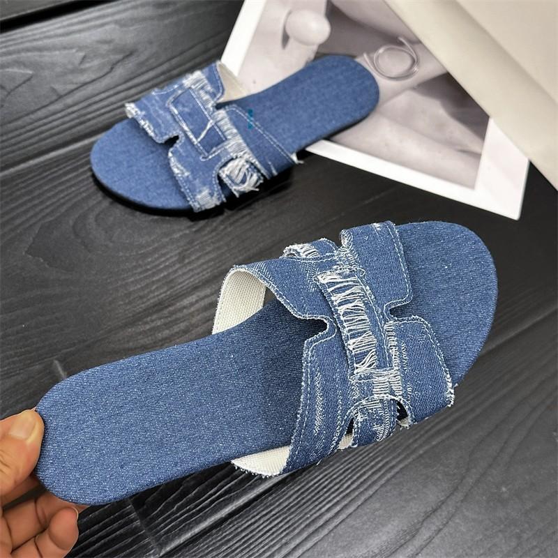 European and American Large-size Slippers Women's Cool Slippers Summer Flat Bottom Non-slip Beach One-word Street Stall Shoes Sandals Independ